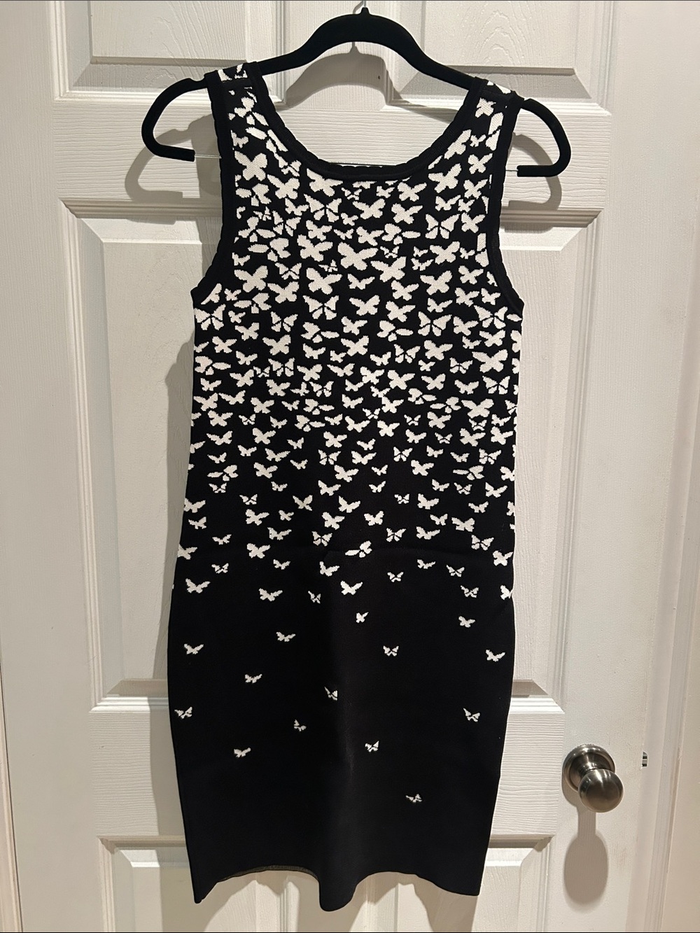 R&W Black and White Butterfly Pattern Sleeveless Dress